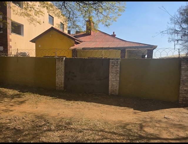 4 BEDROOM HOUSE FOR SALE IN TURFFONTEIN